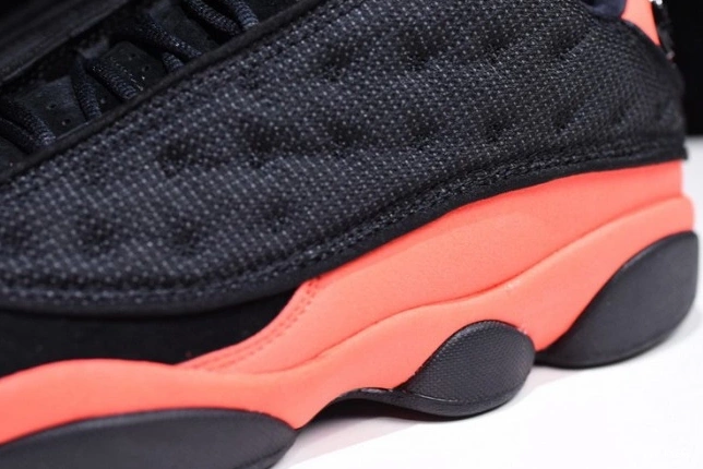 1st Kicks Shoes 13 Air AT3102-006 Low Infrared x Jordan Black Clot 0701